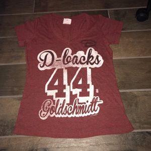 Distressed Diamond Backs Top | V-Neck